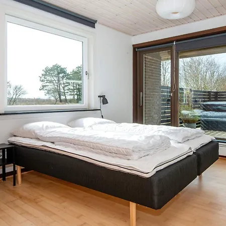 4 Star In Romo Holiday home
